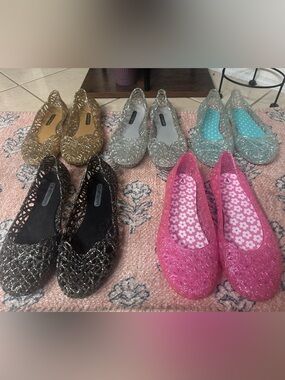 EUC  Women's Glitter Jelly Flats lot